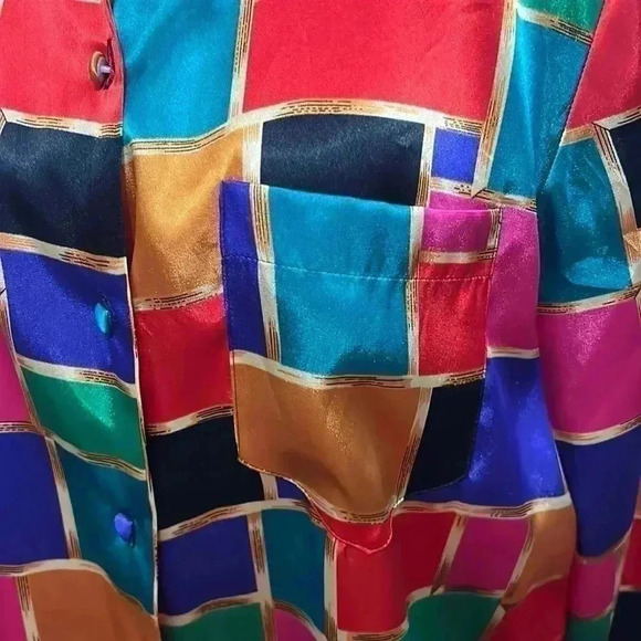 ⭐️Host Pick⭐️VINTAGE-K.C studio Women’s satin colour block button up shirts - Picture 3 of 6